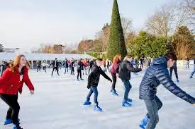 York – York Designer Outlet Ice Rink